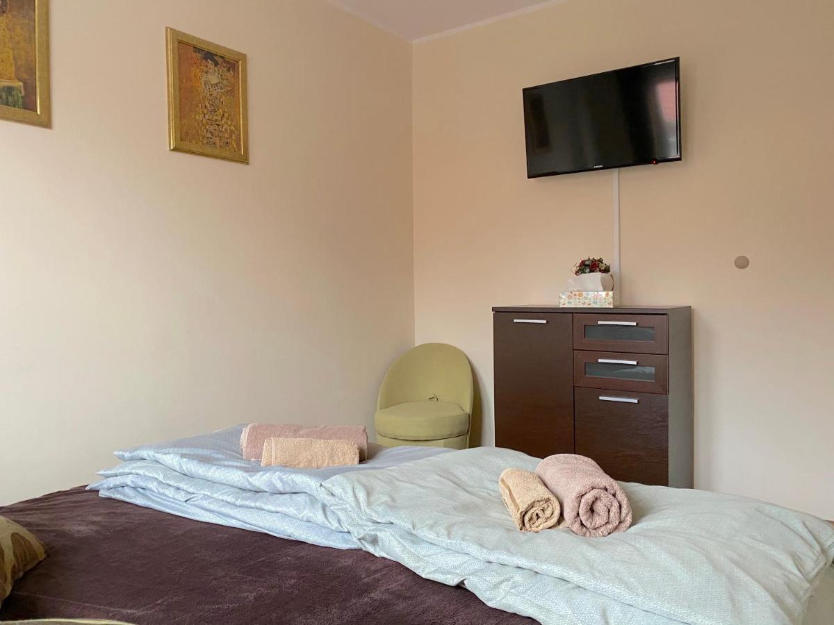 Swish Apartment -10 Min To Old Town Gdansk,Pkp & Shopping Mall Exterior photo